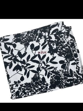 Vintage Vera Neumann Tablecloth Black White Floral 108x60" Ladybug Logo Mod